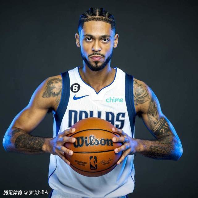 老师的兔子又大又白